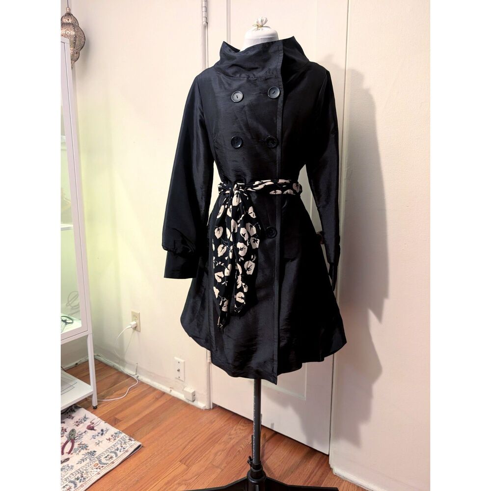 Very Flirty Bubble Hem Rain Coat!
